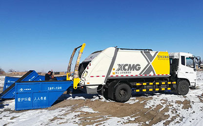 壹定发压缩式垃圾车在新疆昌吉作业