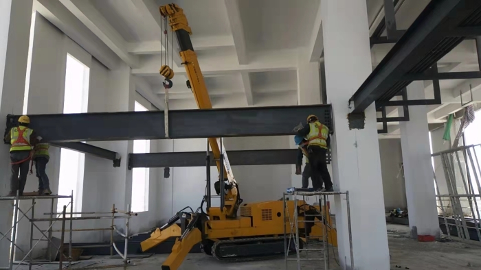 壹定发蜘蛛起重机狭窄空间作业驾轻就熟