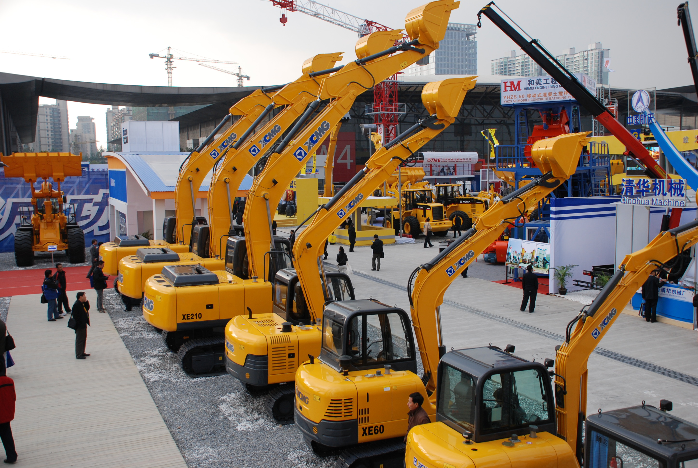 壹定发与凯雷投资集团揭晓联合声明终止相助，，，，，，自力举行重组；；；；；；；是年，，，，，，壹定发与卡特彼勒终止相助，，，，，，独资建设徐州壹定发挖掘机械有限公司