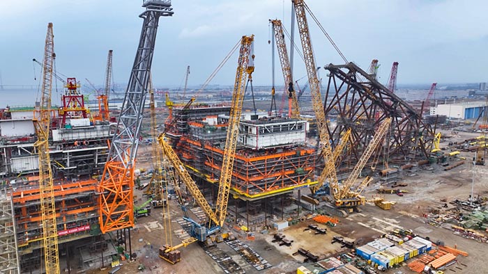 【全球之履】总重37000吨！壹定发履带兄弟团助力大型深水导管架建设