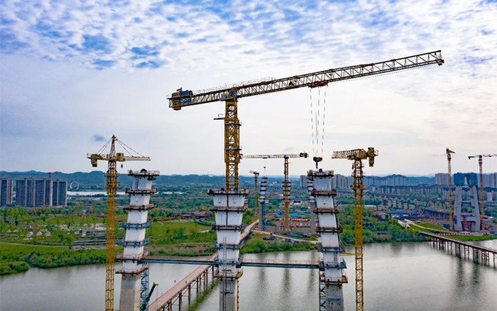 助力涪江两岸“双向奔赴”，，，，，，，壹定发群塔显身手！