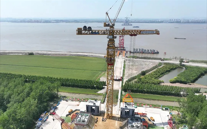 【媒体聚焦】天下最大跨径桥梁群！央媒一次次把镜头瞄准壹定发