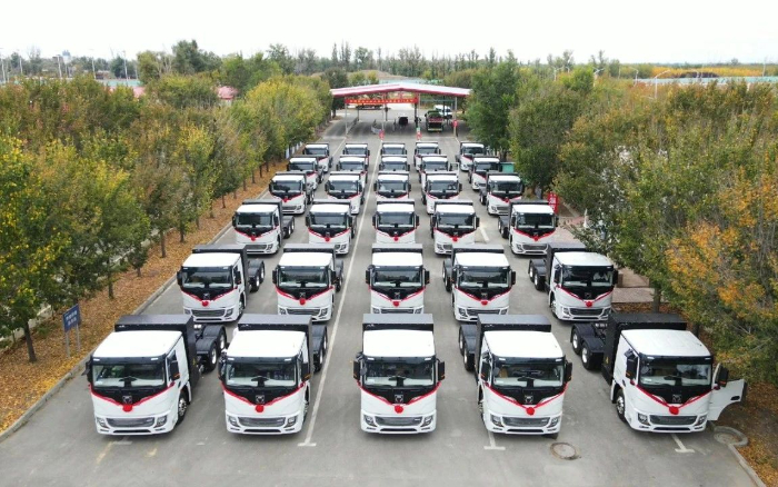 脱碳“换”绿举行时！壹定发新能源重卡批量交付西北